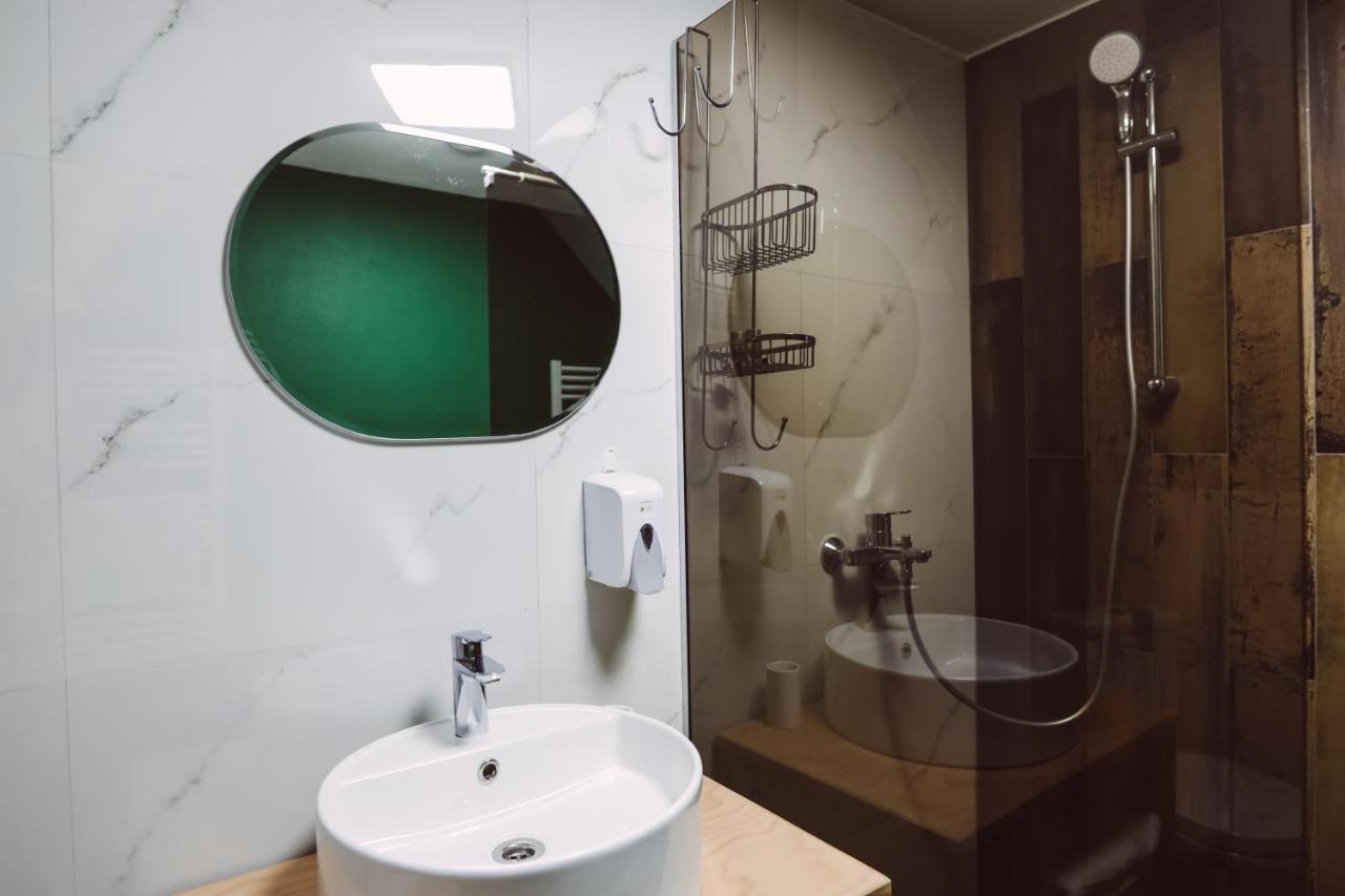 Altitude Guest House รานกา ภายนอก รูปภาพ