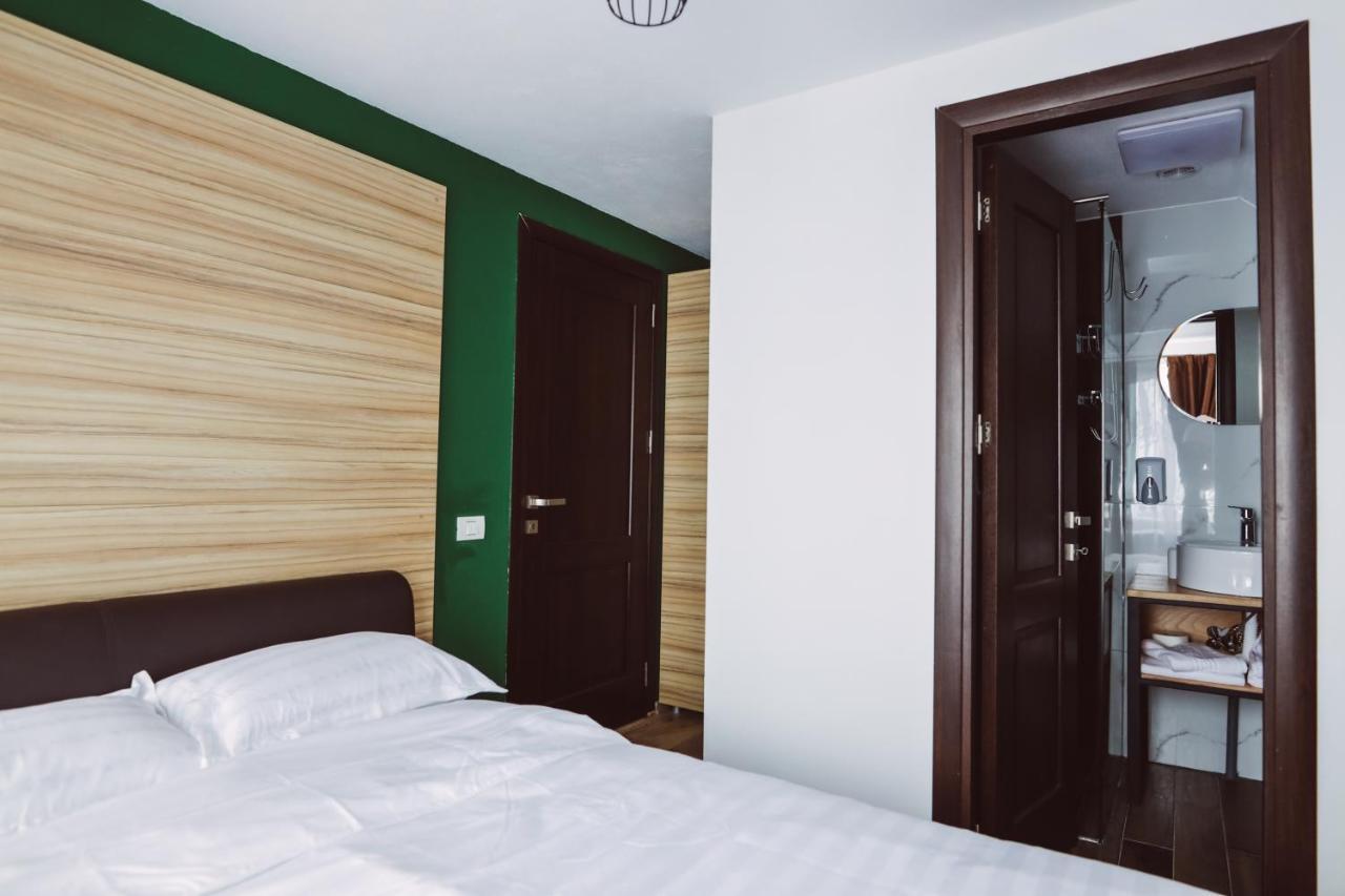 Altitude Guest House รานกา ภายนอก รูปภาพ