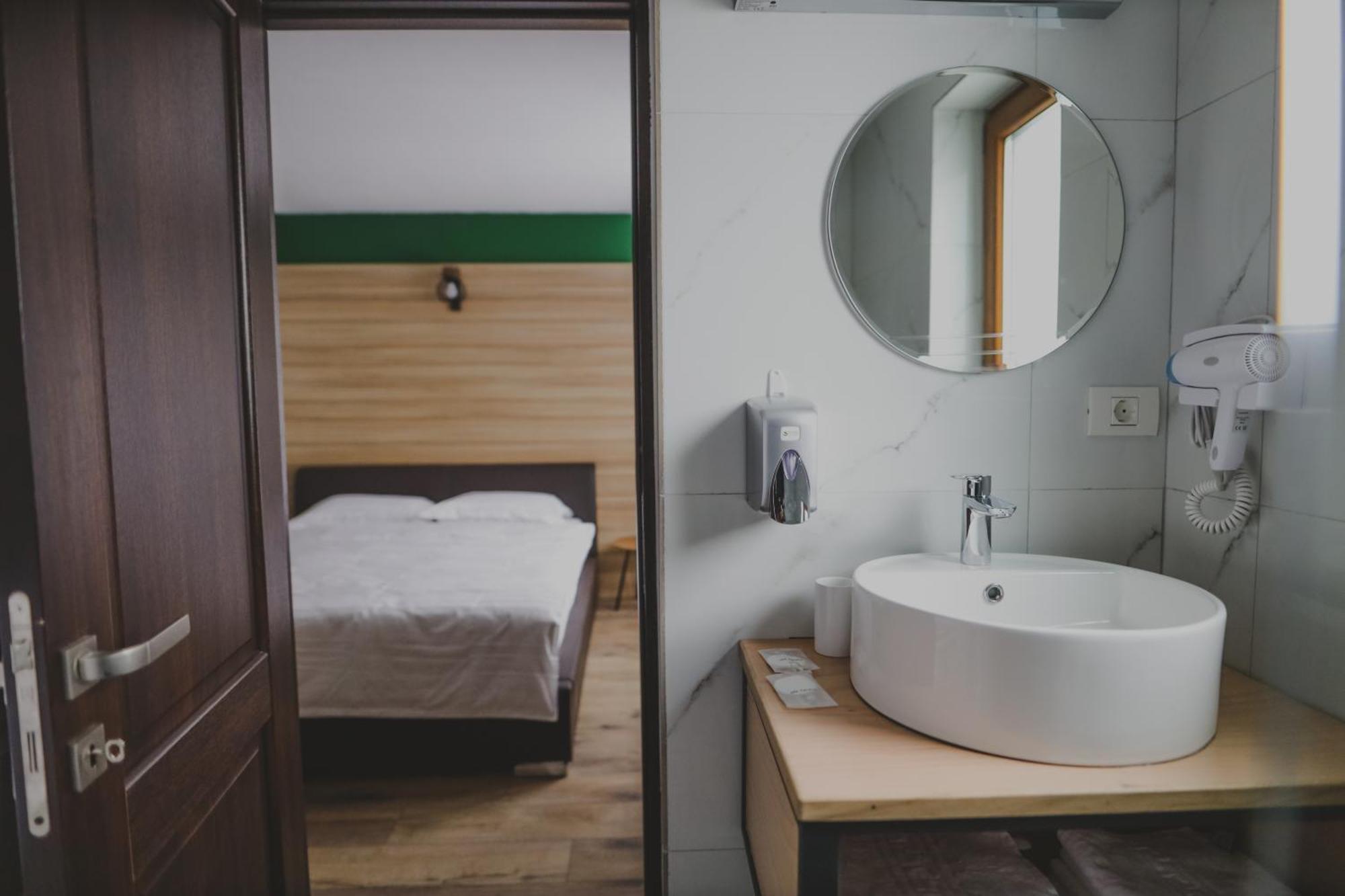 Altitude Guest House รานกา ห้อง รูปภาพ